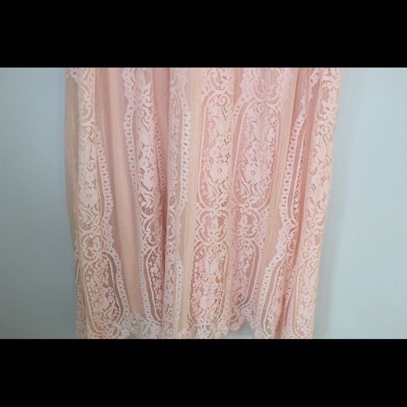 Aakaa pink short sleeve elegant maxi lace dress - Picture 2 of 4